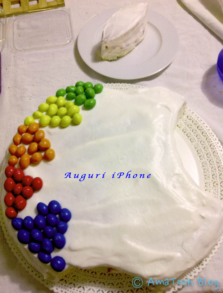 iPhone compie 8 anni