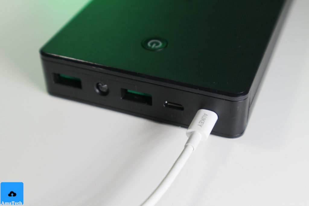 recensione powerbank aukey 20000mAh